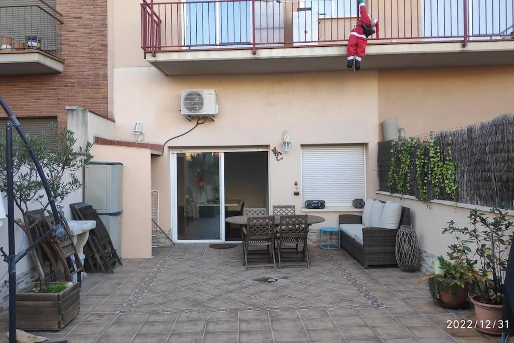 Precioso Apartamento Con Magnifico Patio. サント・フェリウ・デ・リュブラガート エクステリア 写真